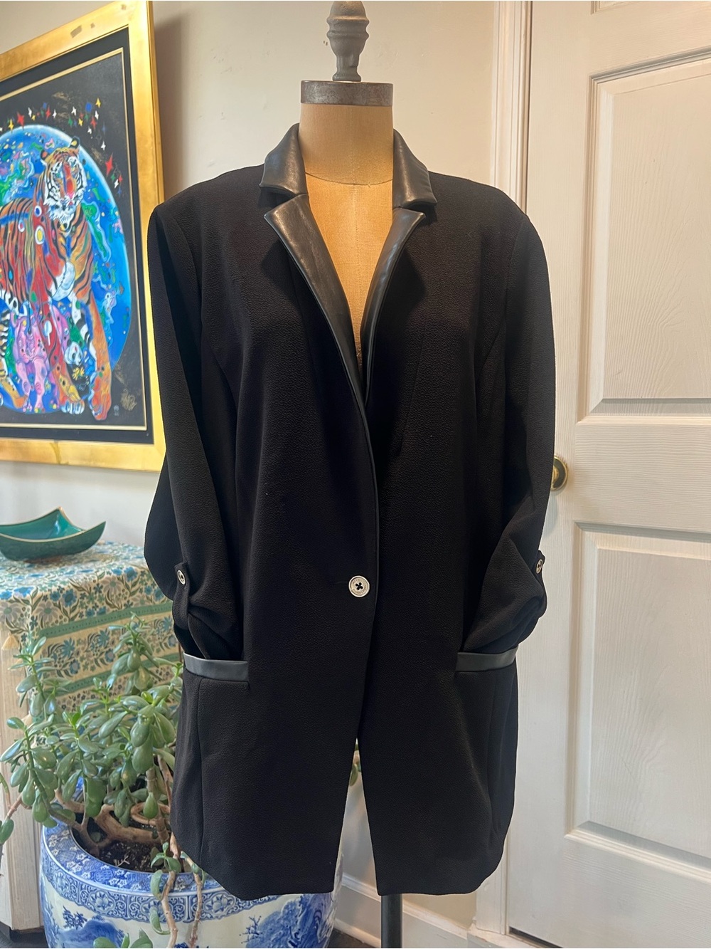 Michael Kors Black Faux-Leather Trim  Jacket/blazer size L button sleeves